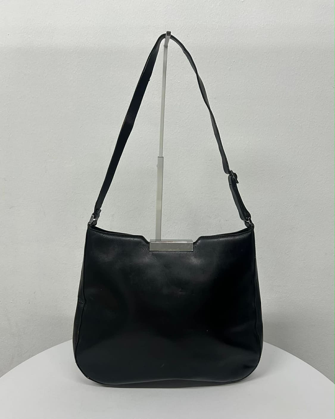 살바토레 페라가모 간치니 빈티지 레더 호보 숄더백 토트백 상품이미지4