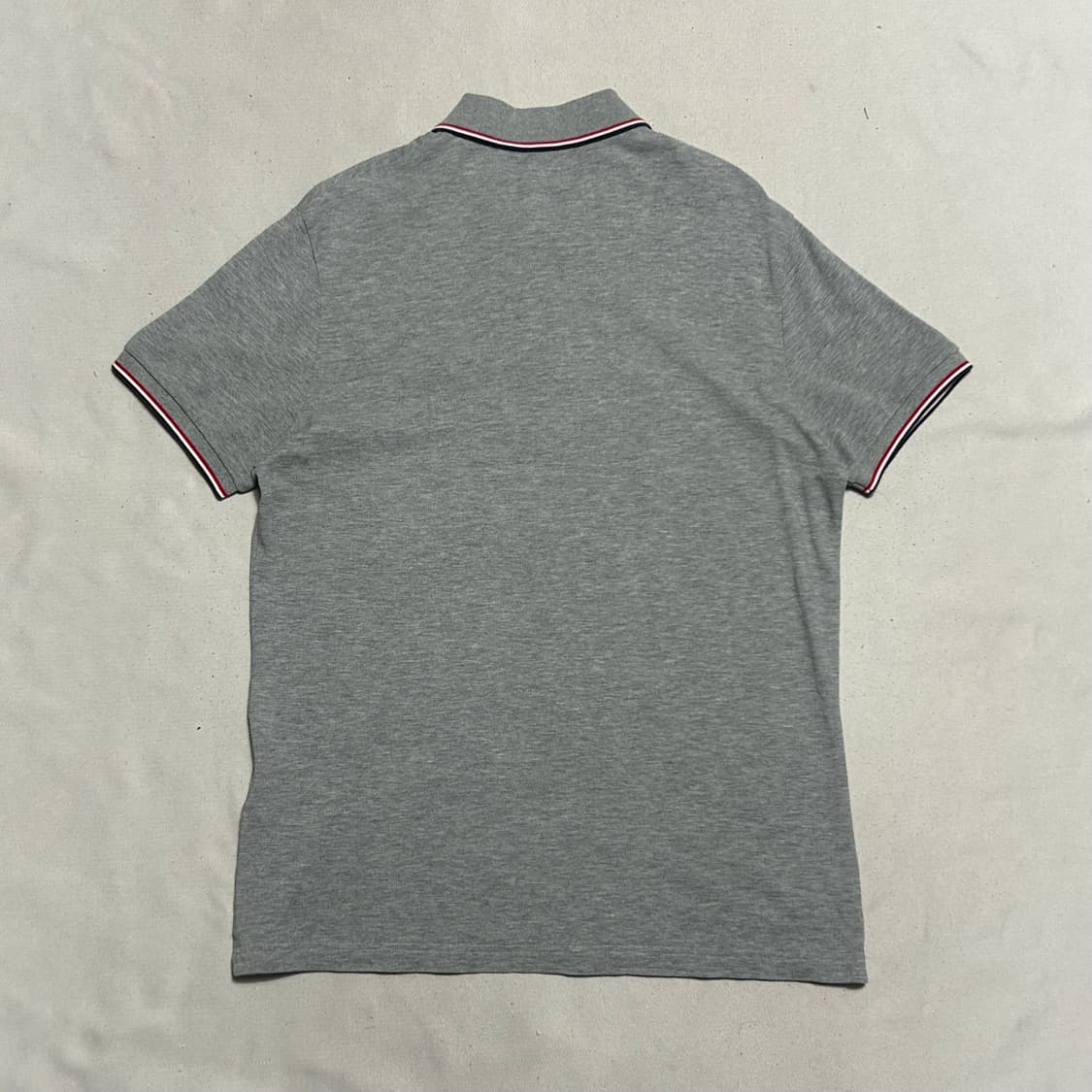 XL 몽클레어 그레이 카라 반팔티 상품이미지3