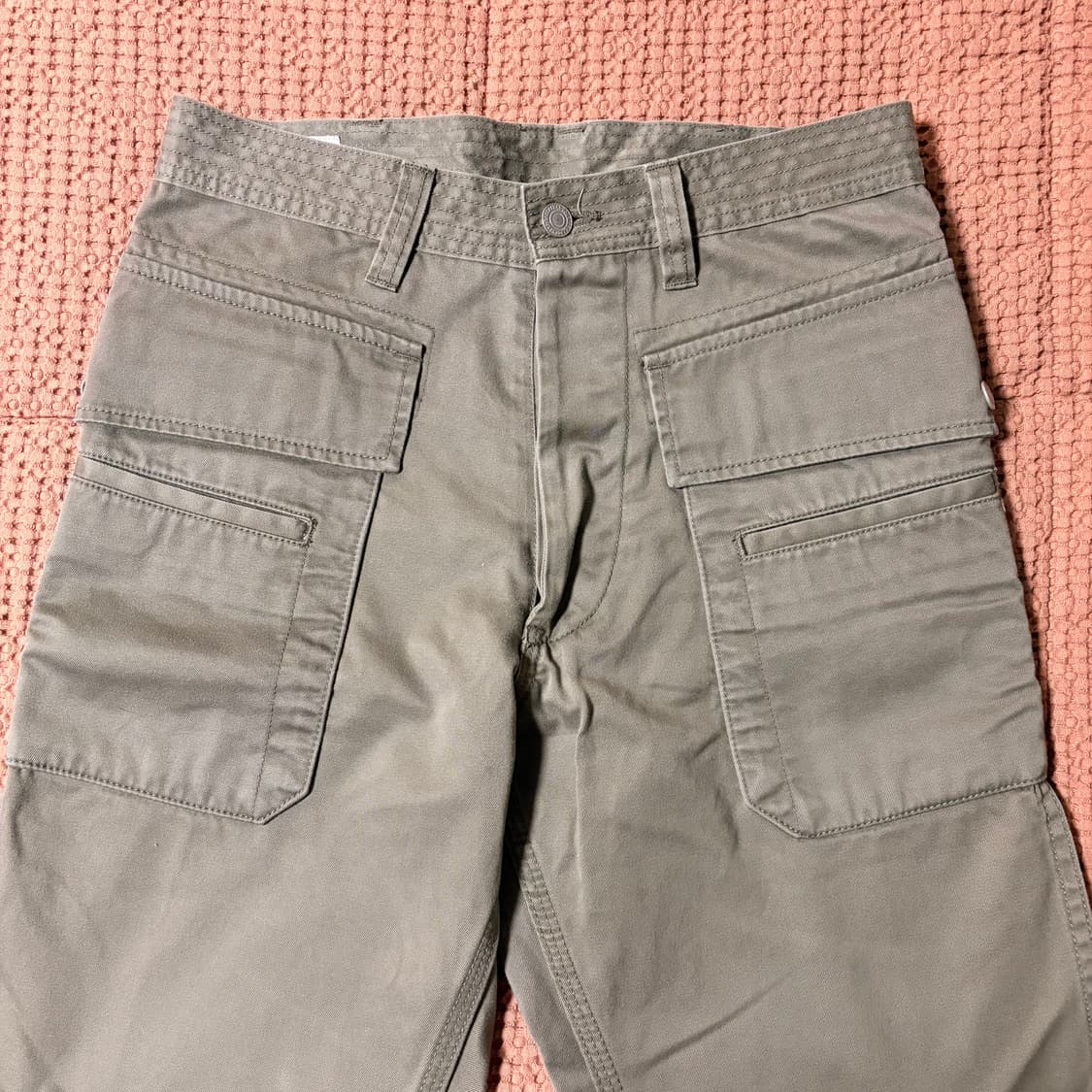 사사프라스 멀티포켓 팬츠 올리브컬러 상품이미지1