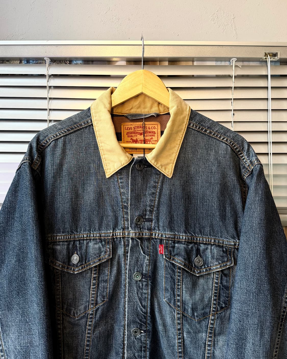 Levis 00's DENIM TRUCKER JACKET 상품이미지2