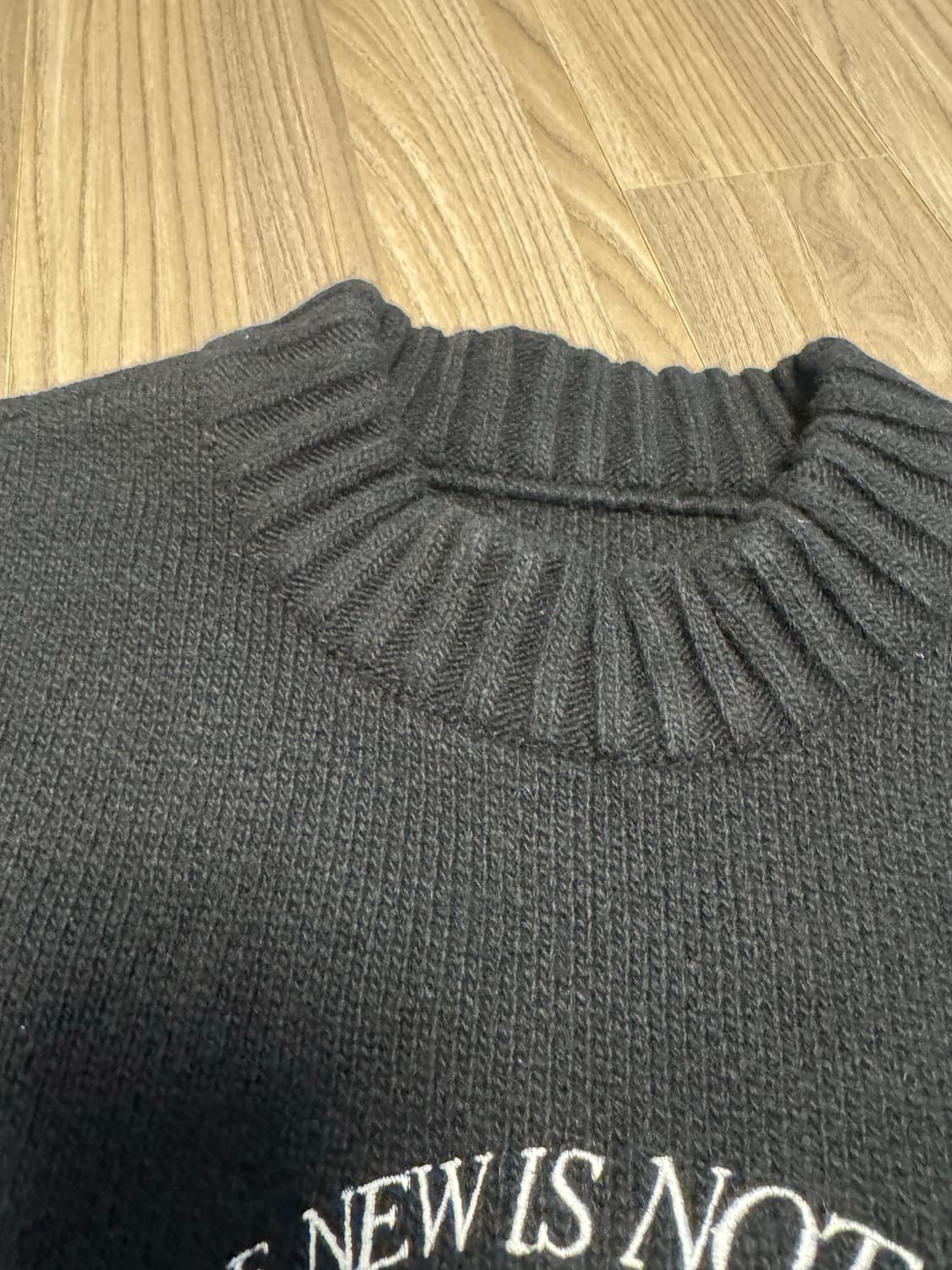 아더에러 스페릭 니트 3사이즈 상품이미지4