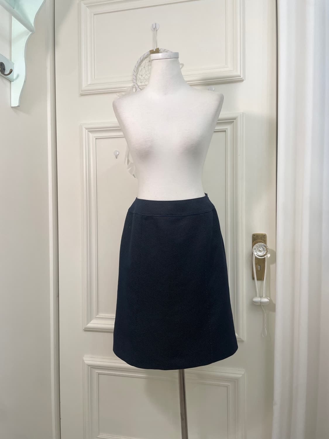 MARIE CLAIRE navy dot pattern basic midi 상품이미지1