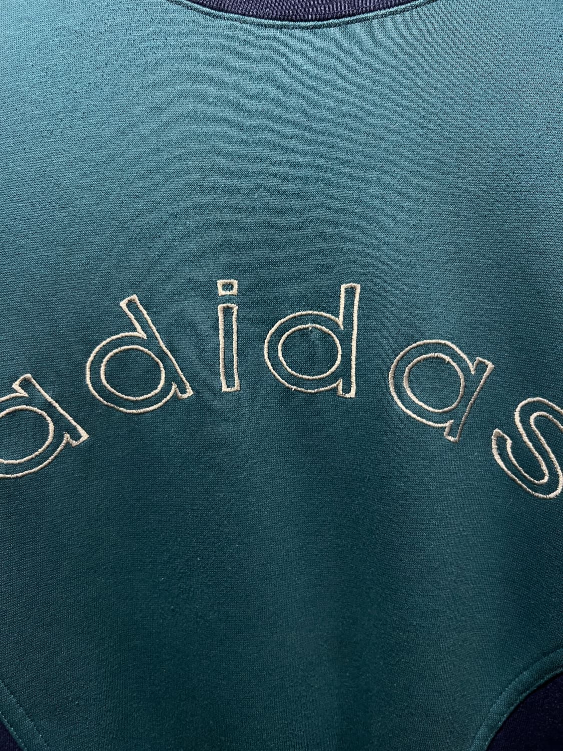 [XL]80's 아디다스 스펠아웃 멀티컬러 오버핏 스웻셔츠 상품이미지3