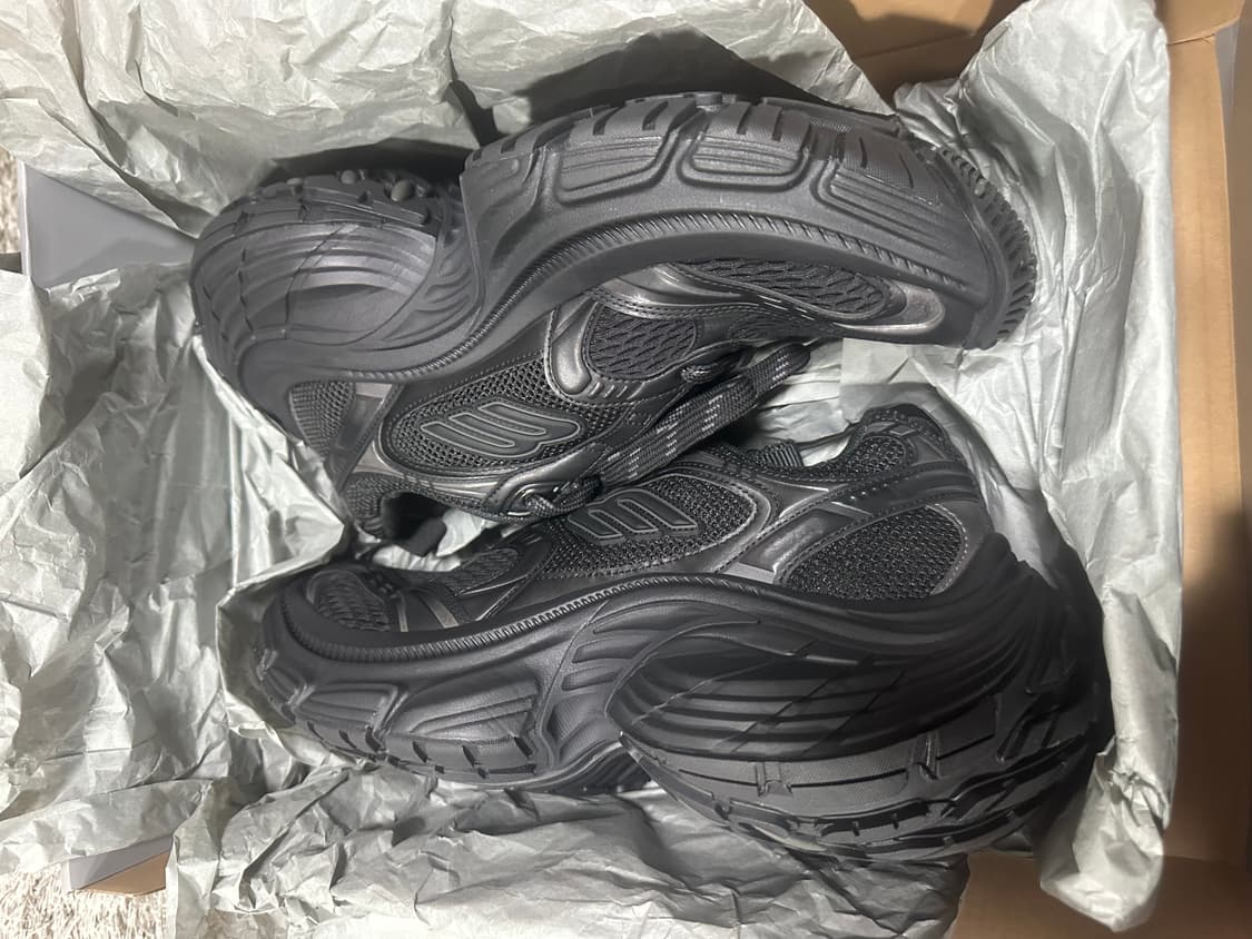 [42] 발렌시아가 10XL 블랙 상품이미지2