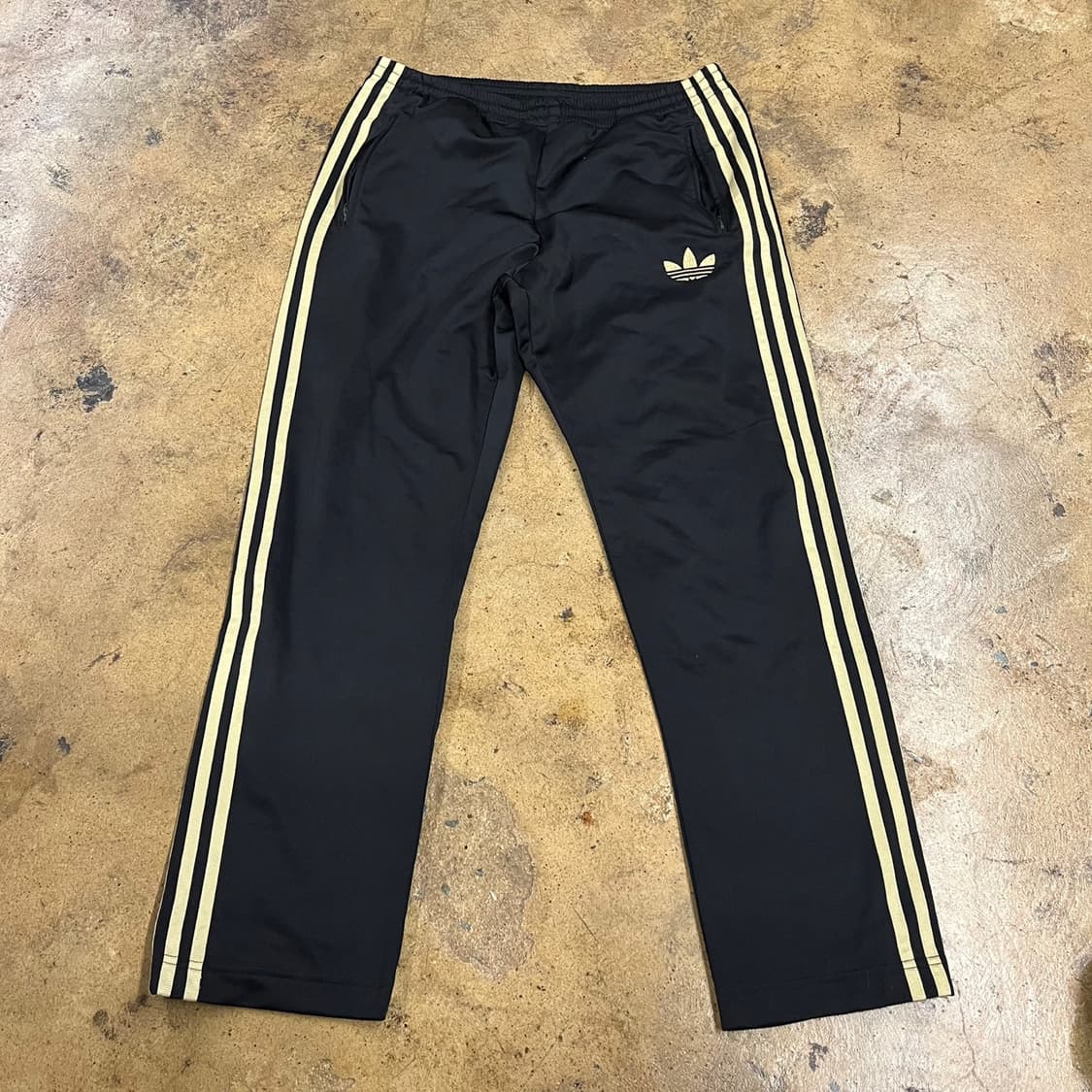 [정품/100] 아디다스 삼선 트레이닝 바지 블랙 골드 골검 b14 상품이미지2
