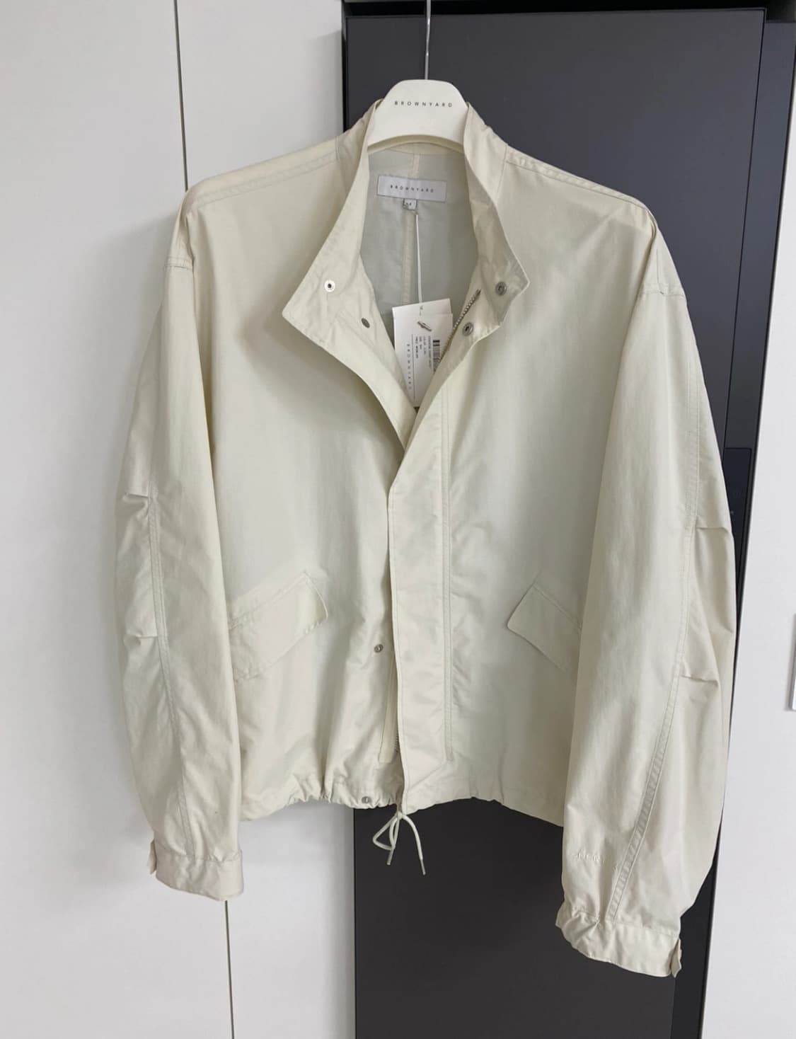 브라운야드 에센셜 숏자켓 4 베이지 새상품 상품이미지1