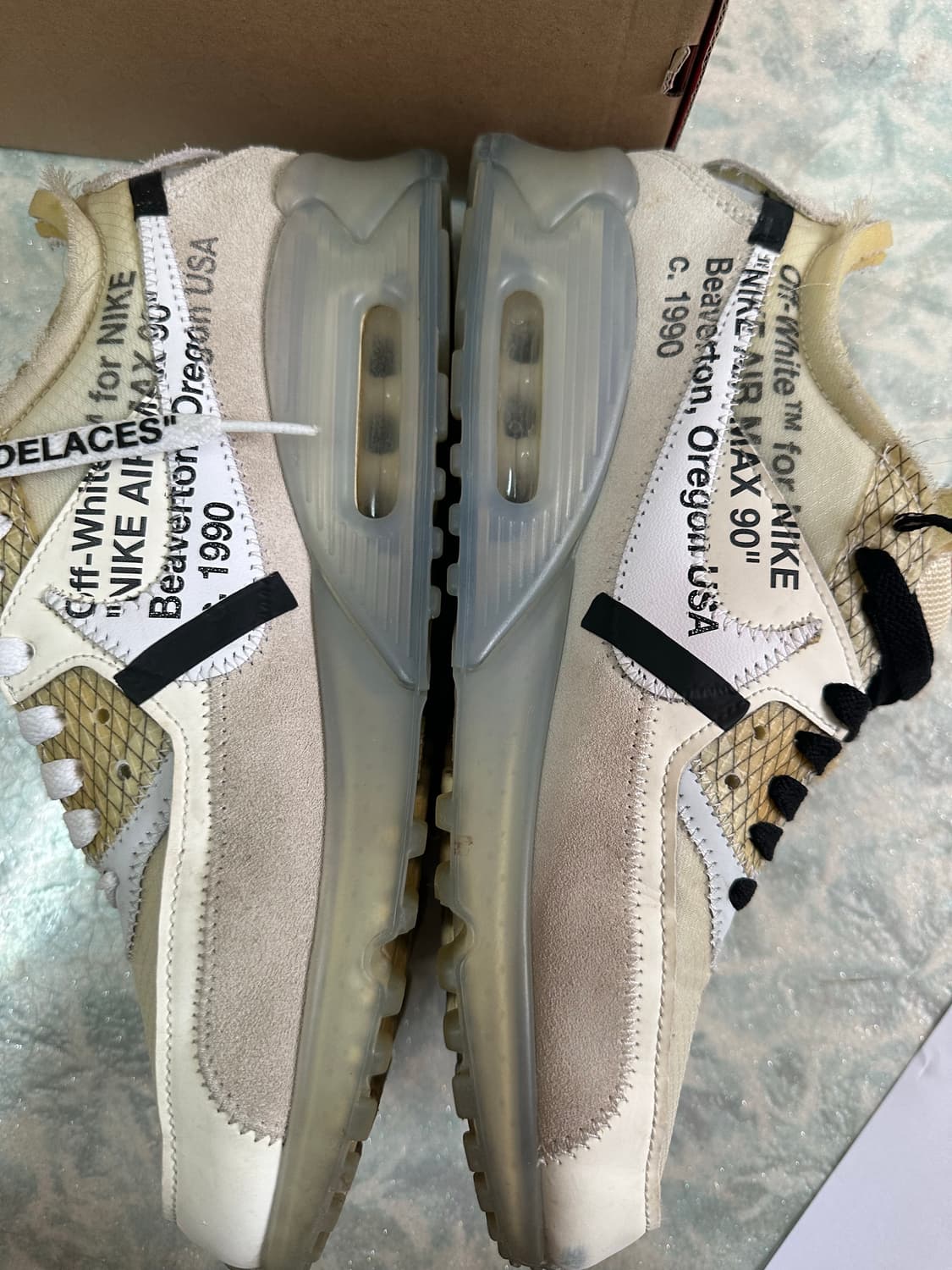 오프화이트 에어맥스 90 og 265 팝니다 상품이미지3