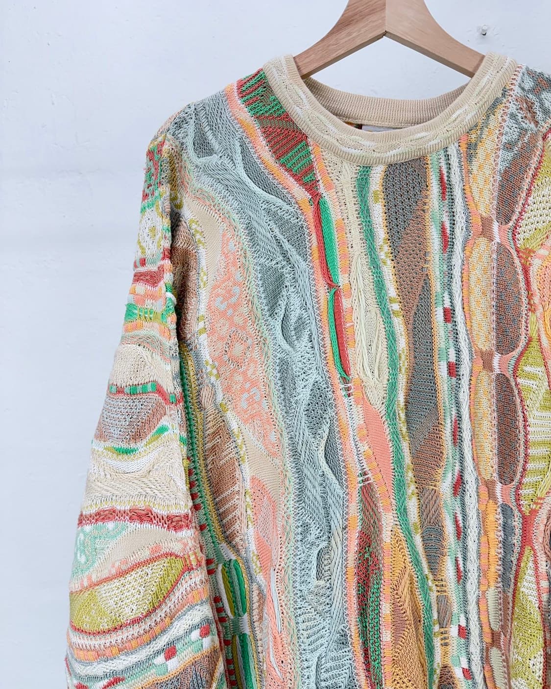 쿠지 멀티 텍스처 컬러 케이블 니트 스웨터 상품이미지2