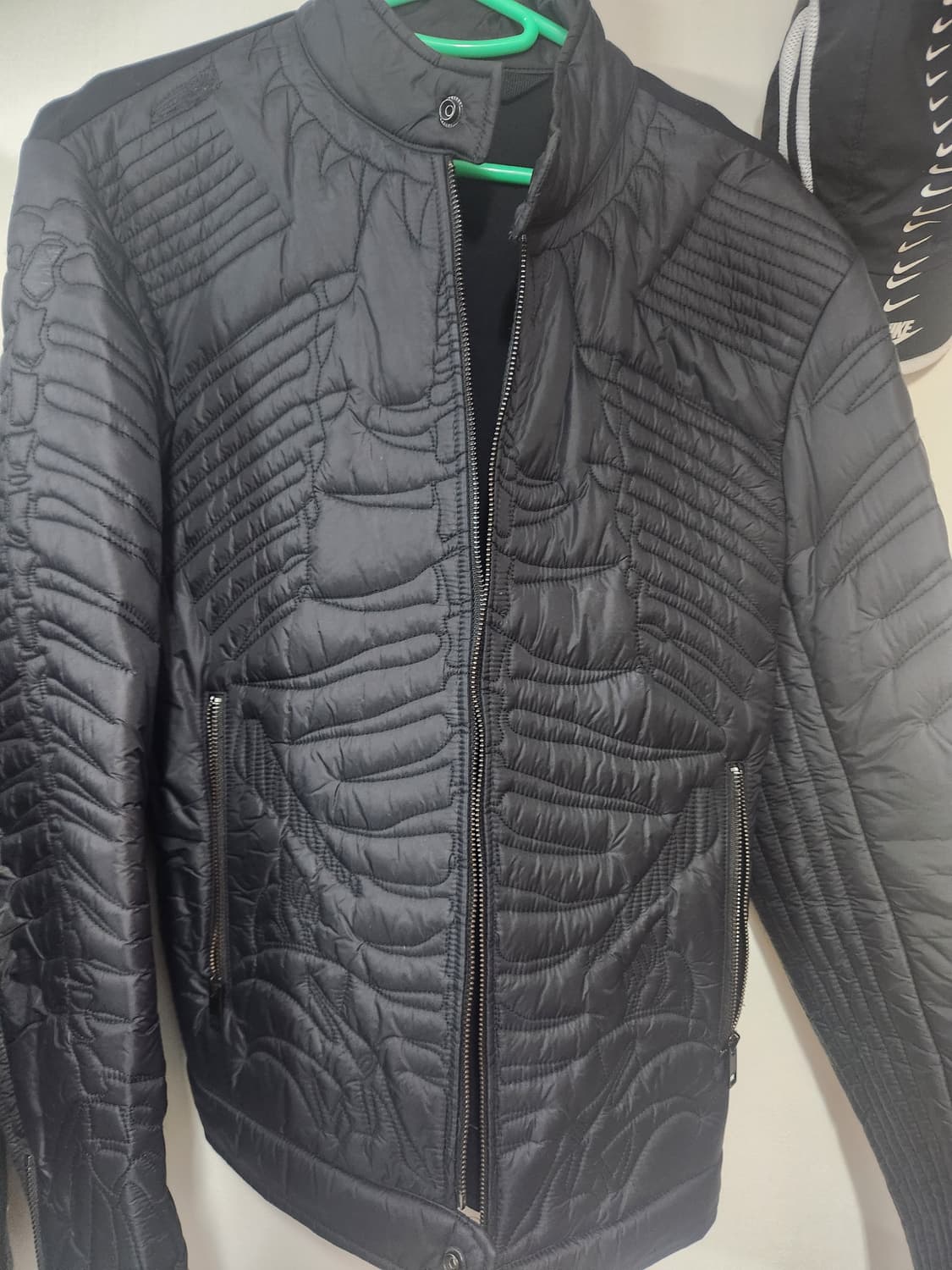 디젤 씬슐레이트 패딩 상품이미지1