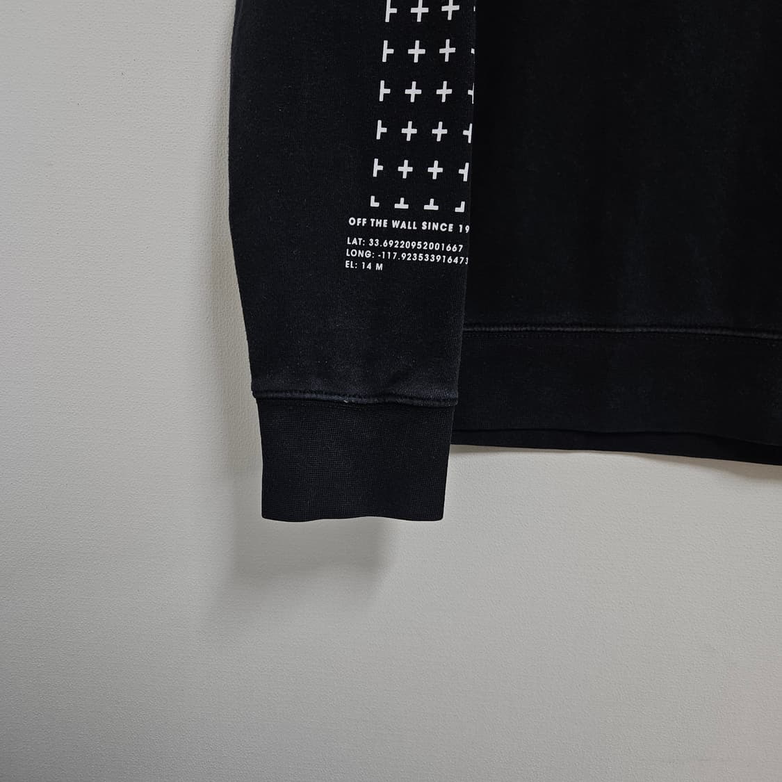 M 95-100 반스 프린팅 맨투맨  블랙 상품이미지3