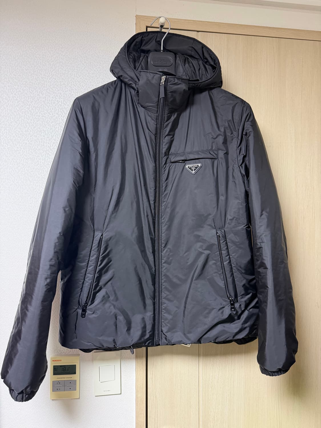 [50] 프라다 SGN955 패딩 상품이미지1