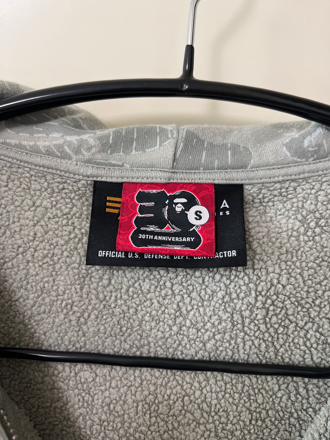 베이프 알파인더스트리 샤크 후드집업 상품이미지3