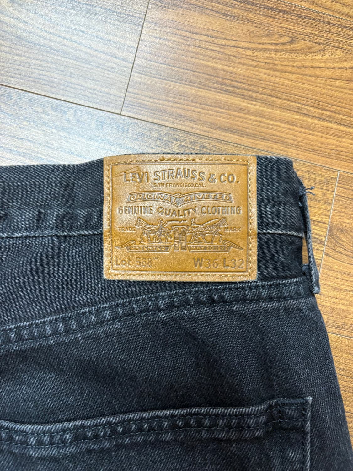 리바이스 568 흑청 (36/32) 상품이미지3