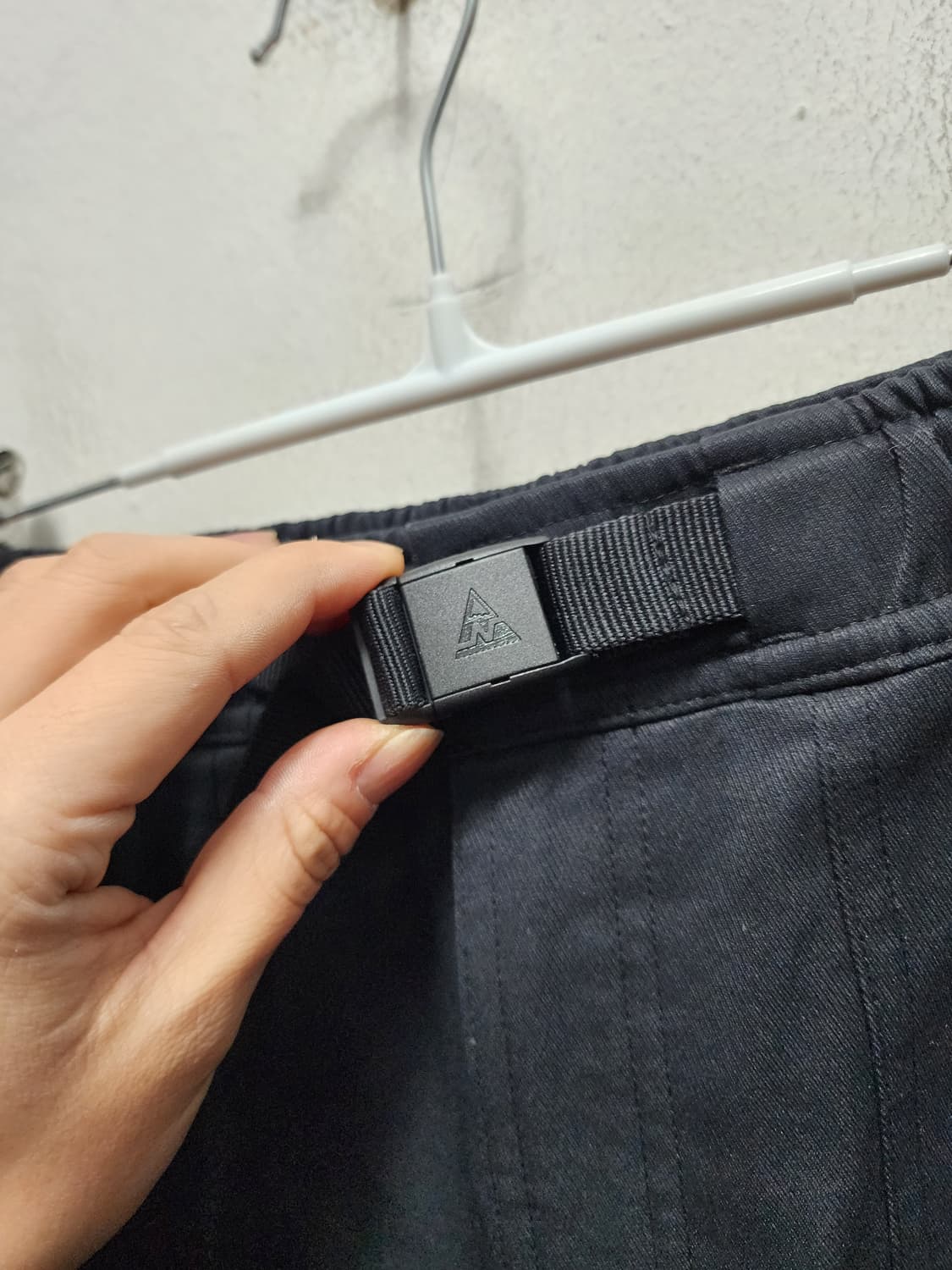 뉴발란스 벨티드 와이드 워크팬츠  상품이미지5