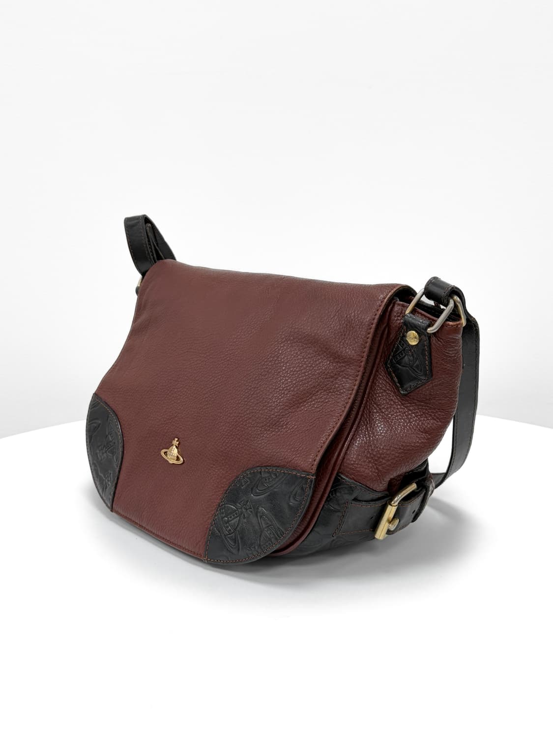 비비안웨스트우드 오브 로고 레더 크로스백 상품이미지2