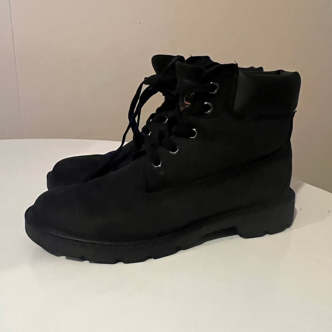 팀버랜드 6인치 클래식 부츠 블랙  상품이미지2