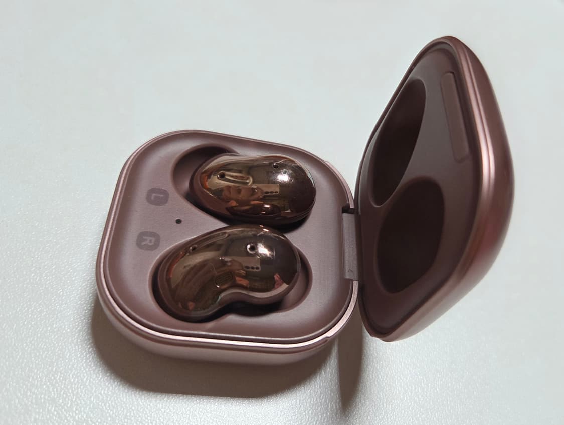 삼성 갤럭시 버즈라이브  SM-R180 브론즈 상품이미지5