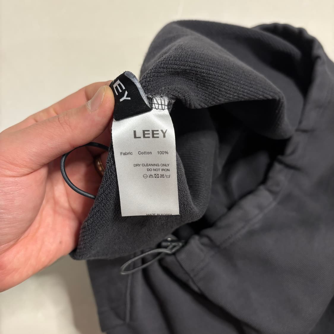 정품 LEEY YEEL 빅로고 오버핏 후드티 차콜 상품이미지8