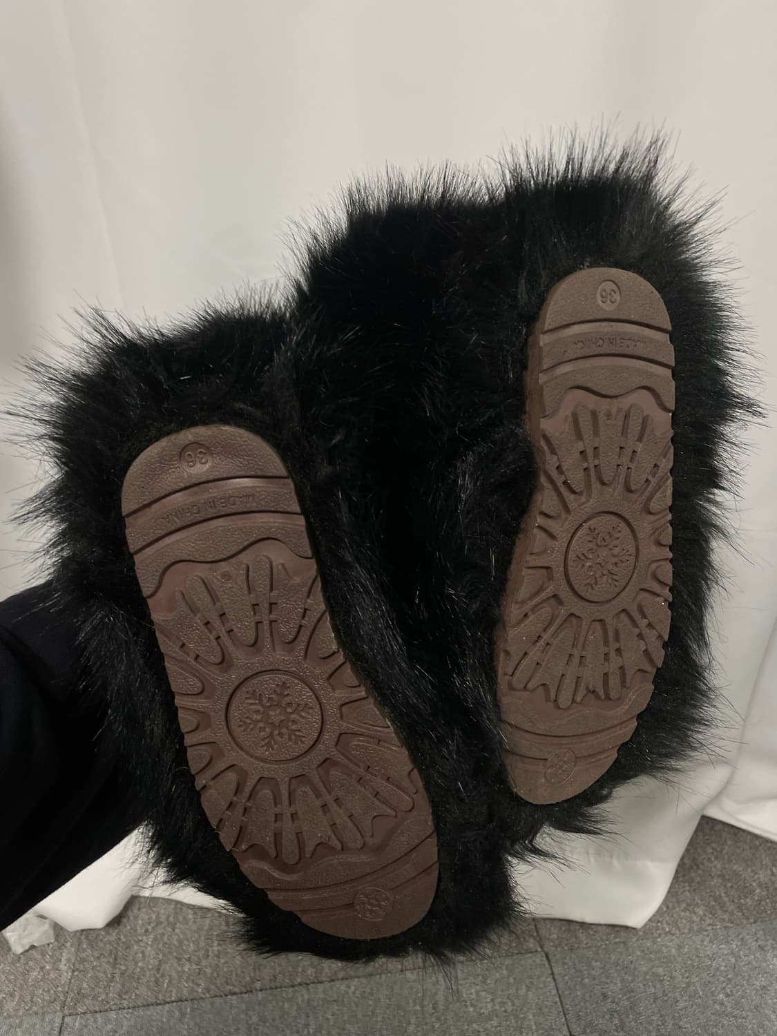 블랙 퍼 부츠 36 사이즈 상품이미지4