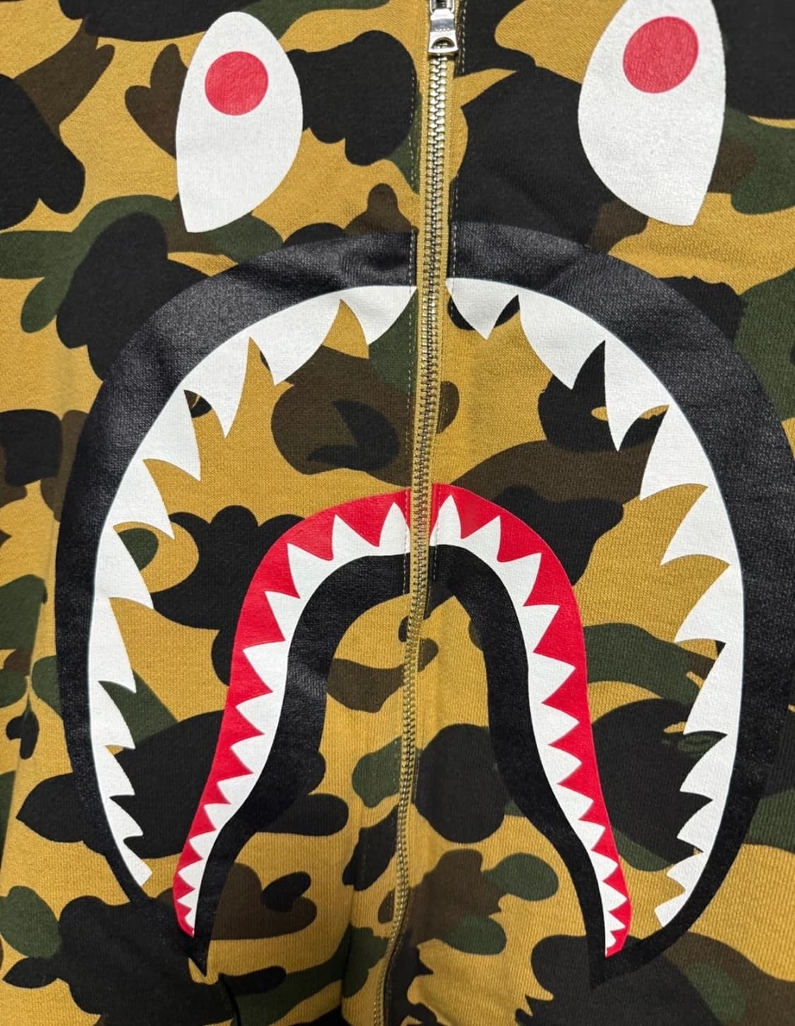 베이프 샤크 맨투맨 상품이미지3