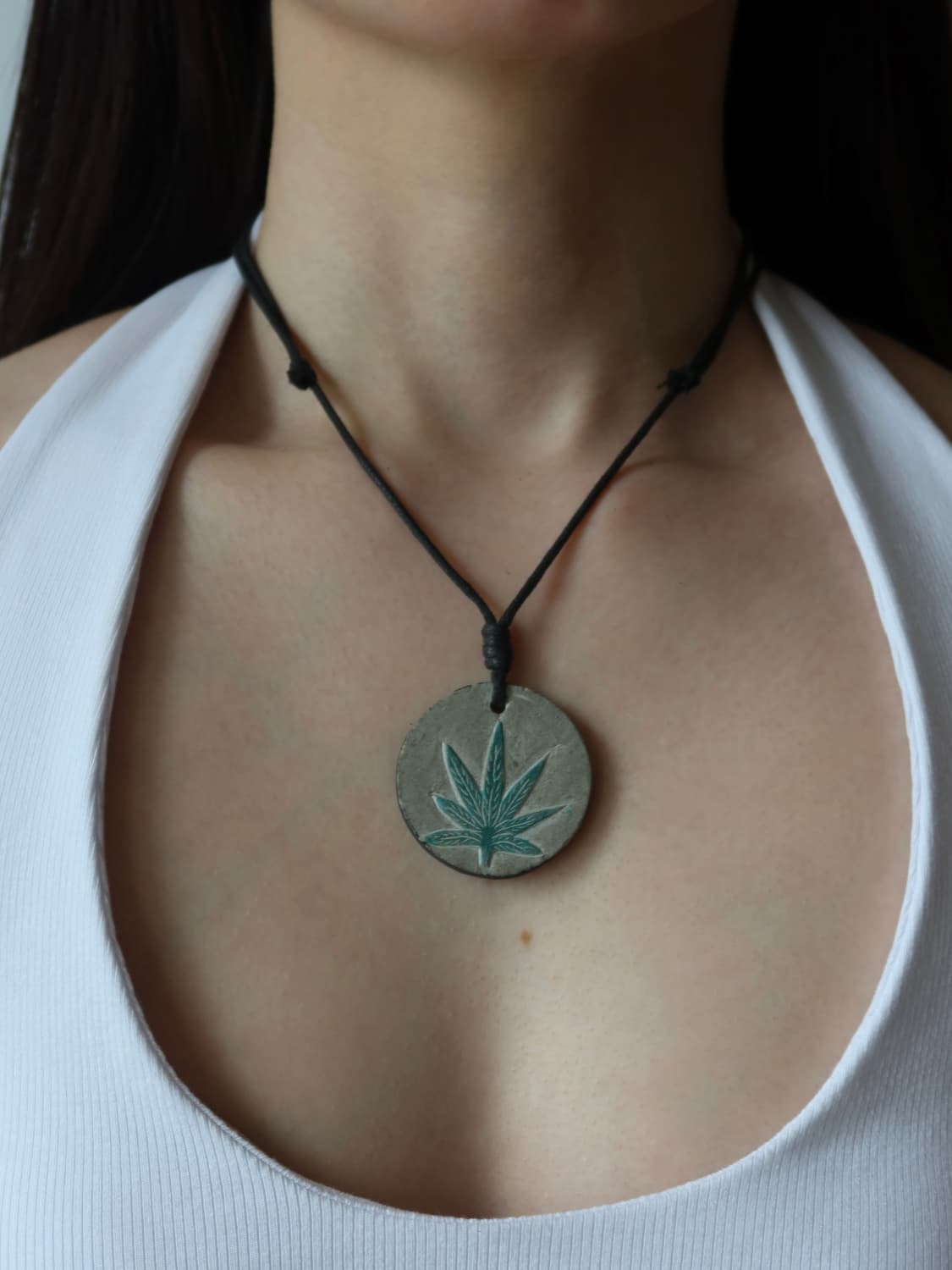 reversible hemp necklace 상품이미지1