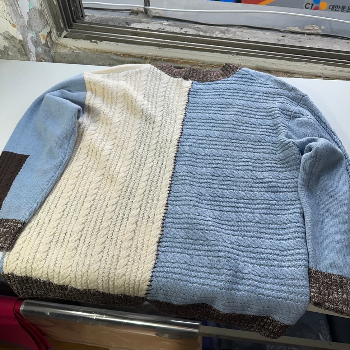 우먼L 에이치앤앰 H&M 루즈오버핏 멀티컬러 딥브이넥니트 상품이미지5