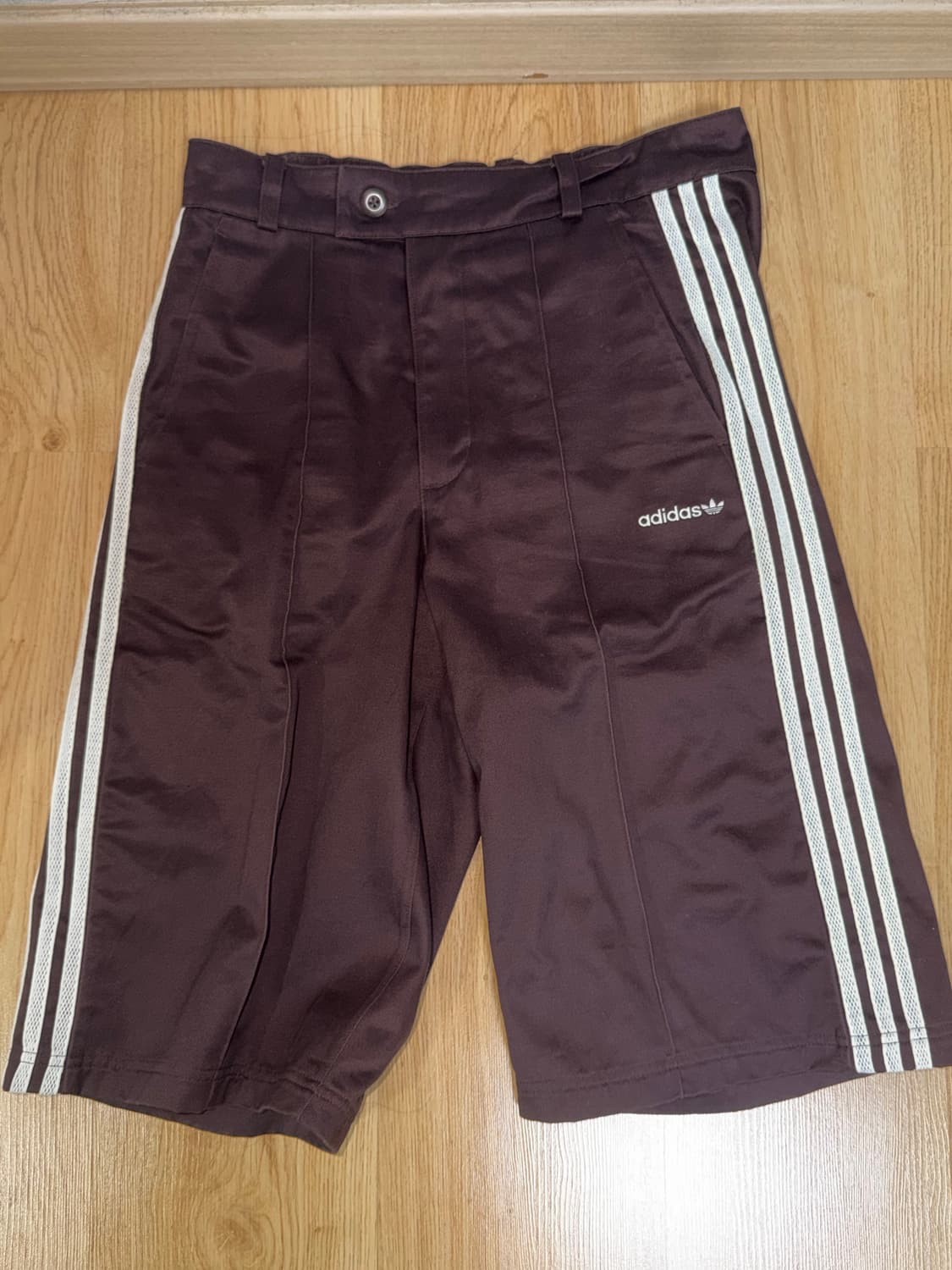 아디다스 11인치 버뮤다 쇼츠 브라운 상품이미지2