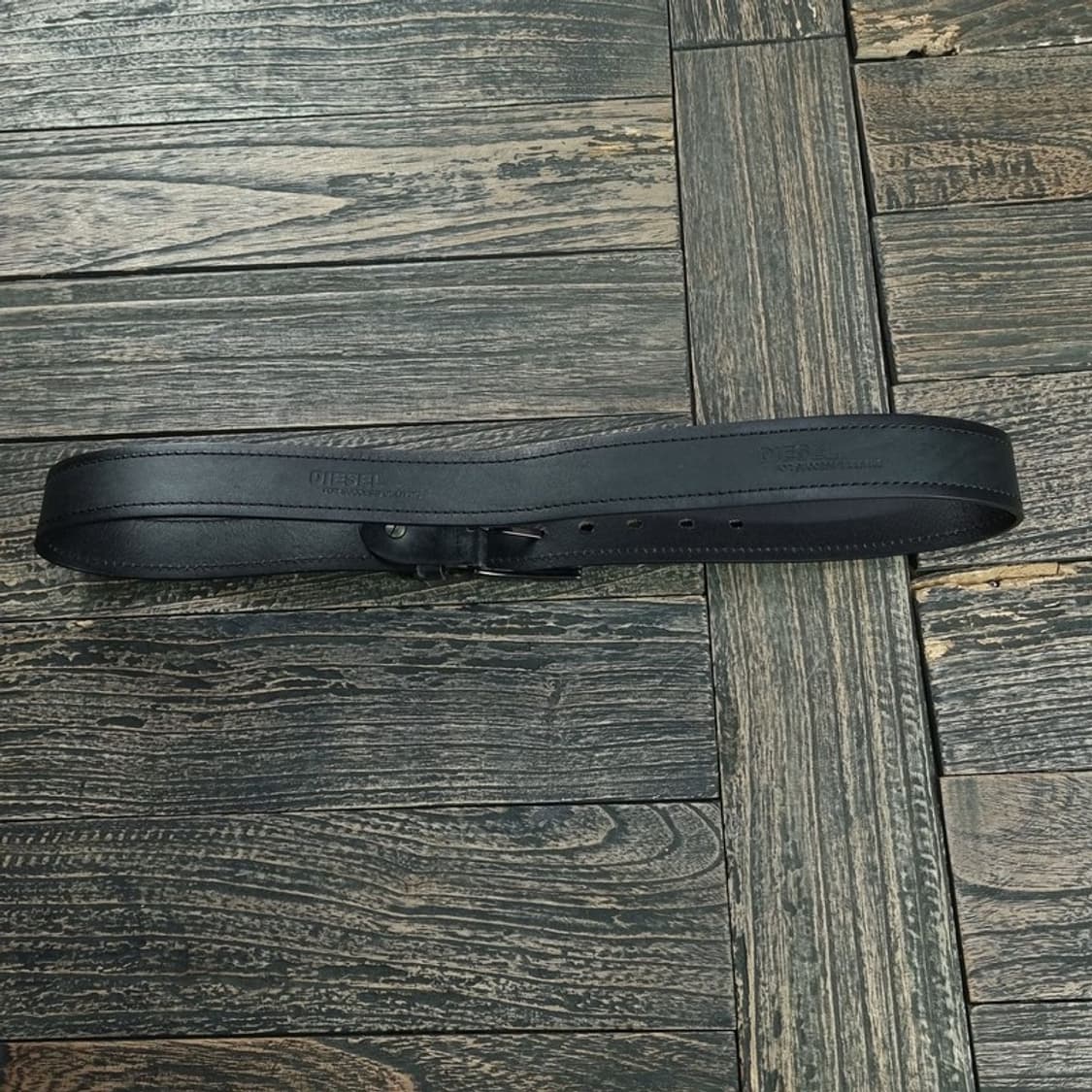 [디젤] 로고 각인 카우 레더 소가죽 벨트 블랙 P01440 상품이미지3