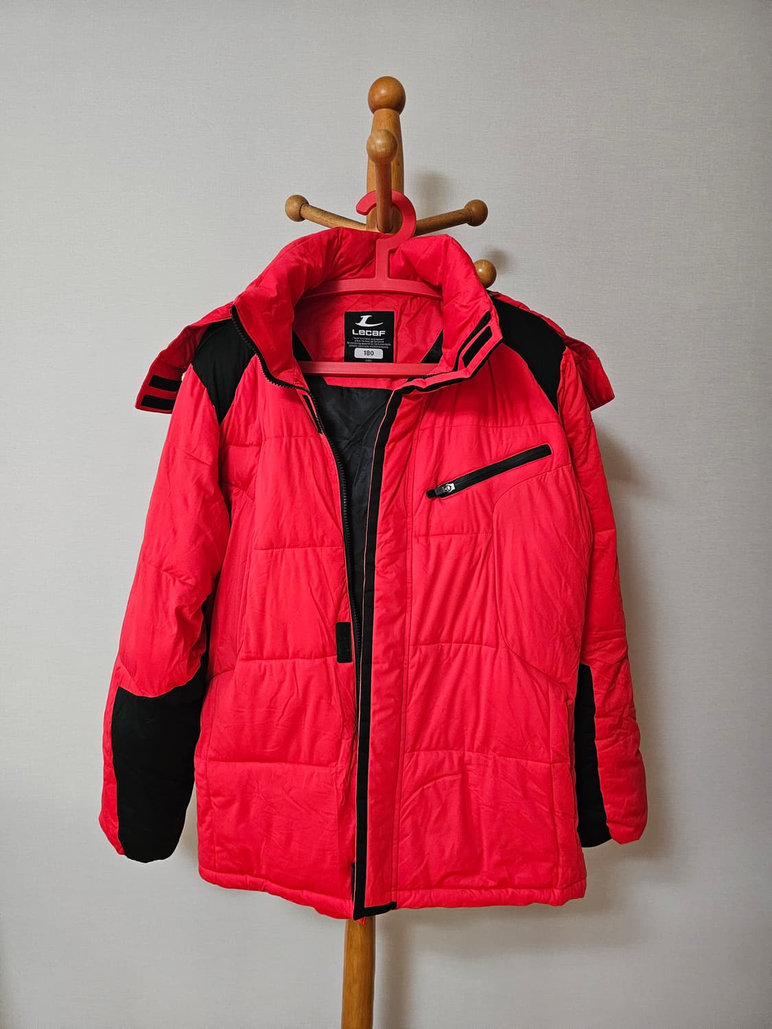 르까프(LECAF) 패딩 점퍼 180(105) 사이즈


르까프 기능성  상품이미지1