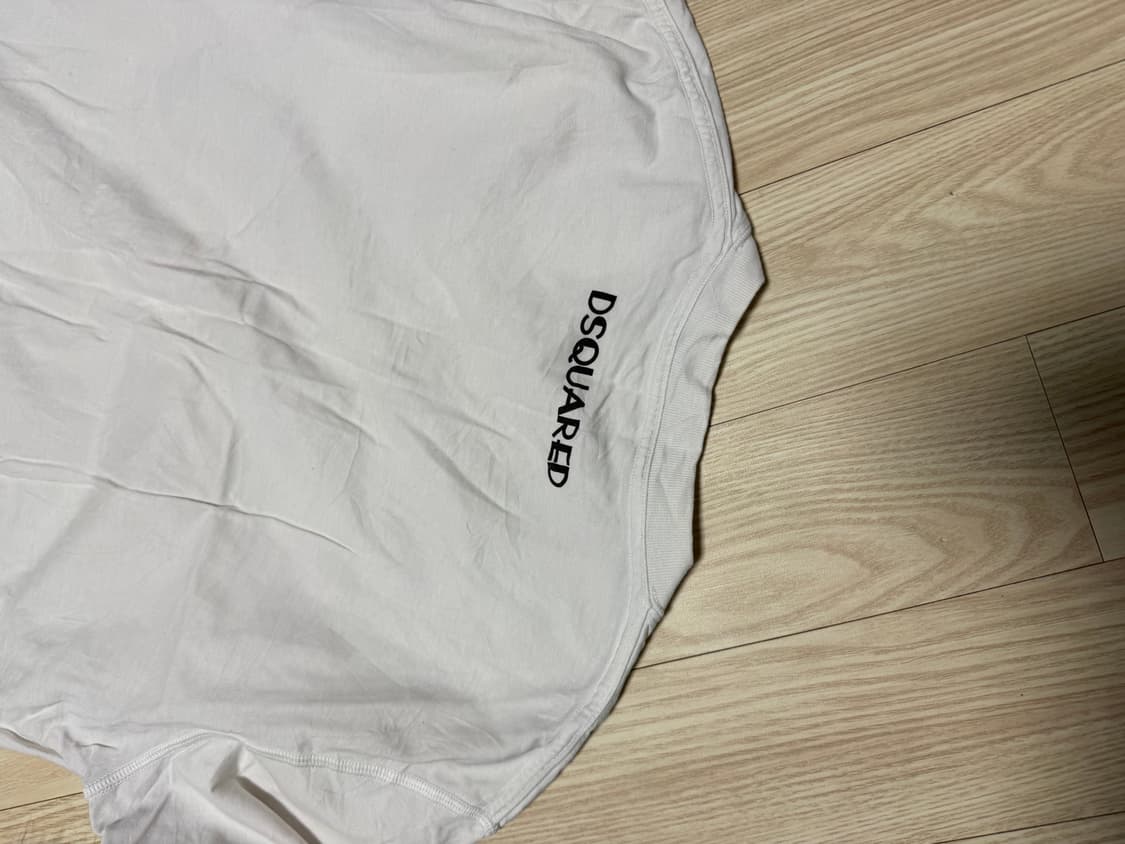 디스퀘어드 제임스딘 브이넥 티셔츠  상품이미지2