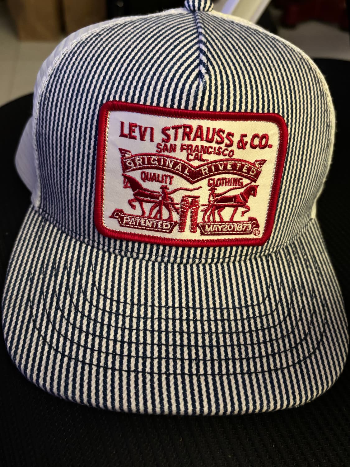 리바이스 화이트 캡 58 상품이미지1