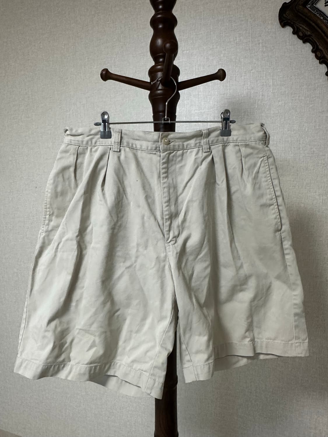 폴로 치노 투턱 쇼츠 팬츠 상품이미지1
