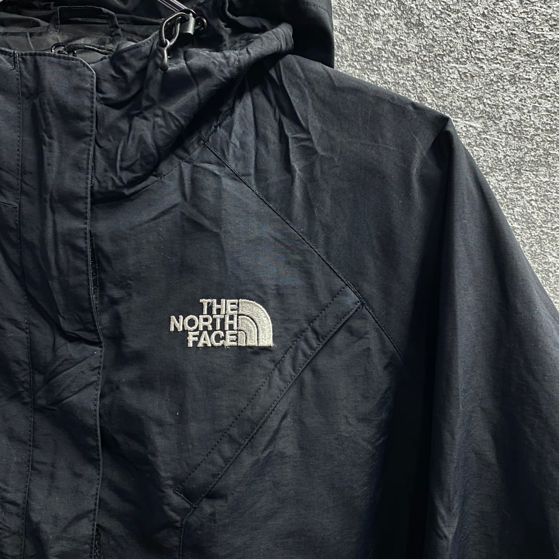 노스페이스 우먼스 블랙 마운틴 자켓 B3520 상품이미지3