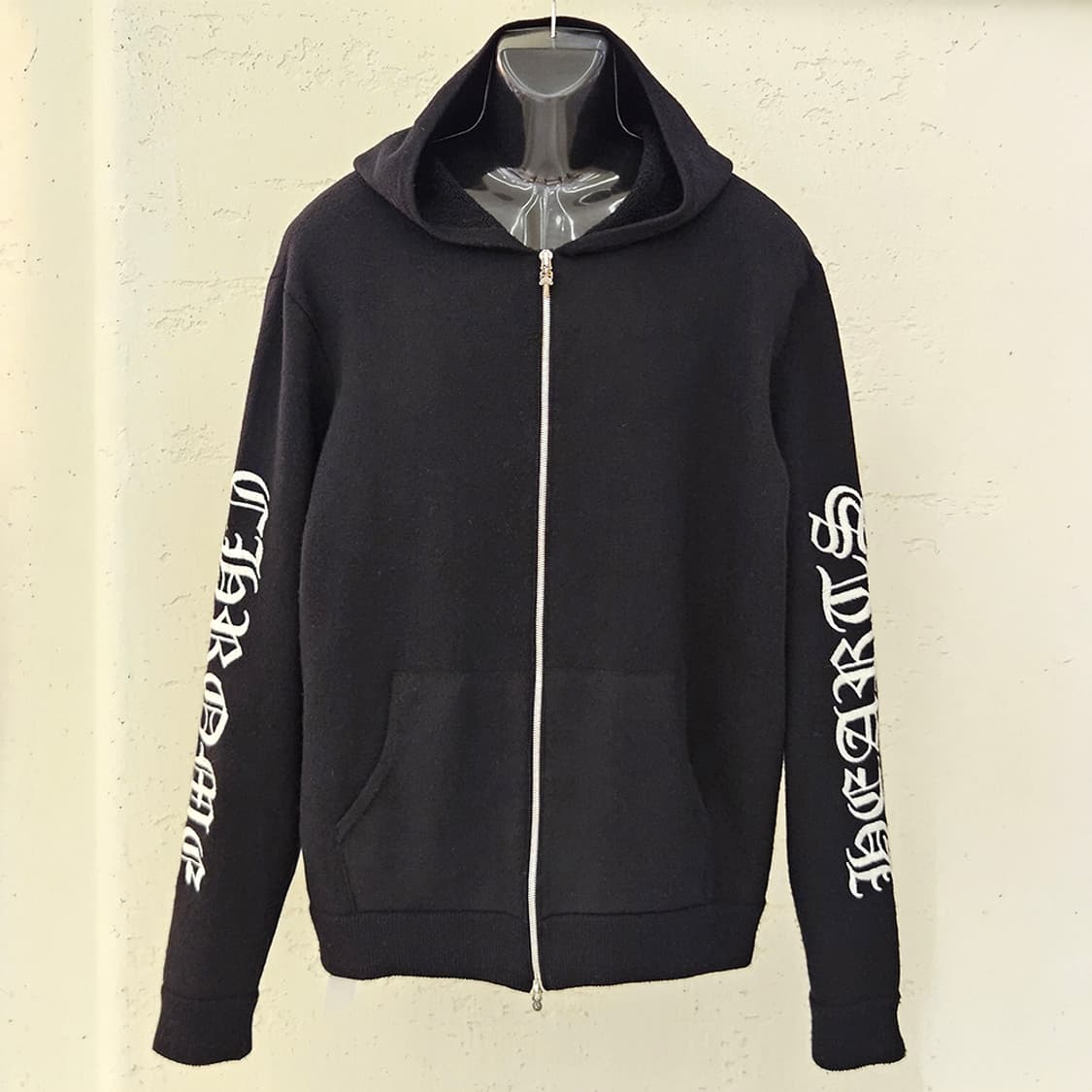 [XL] 크롬하츠 레터링 자수 캐시미어 후드집업 블랙 AB1213C163 상품이미지1