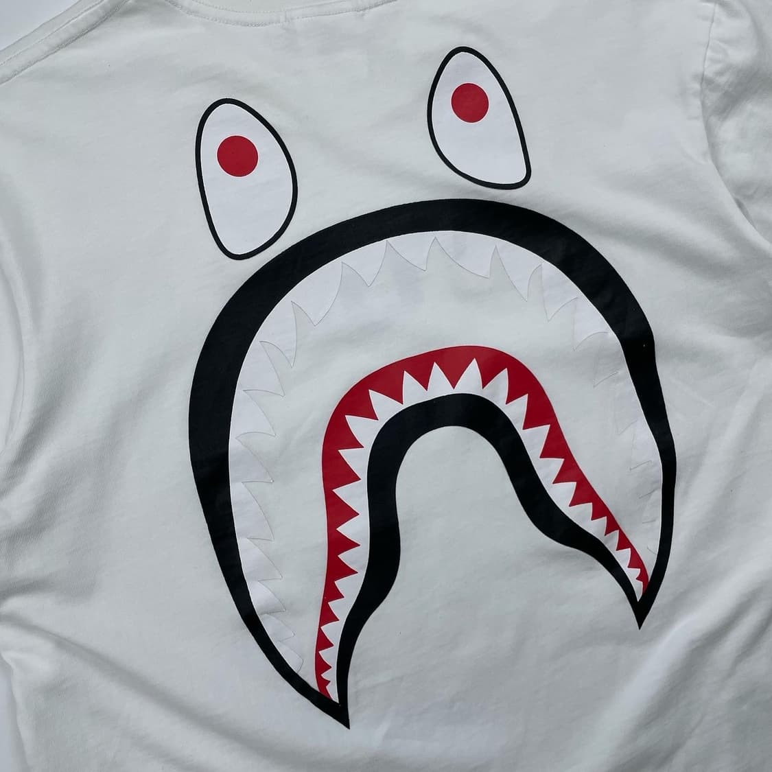 베이프 WGM 샤크 티셔츠 상품이미지3