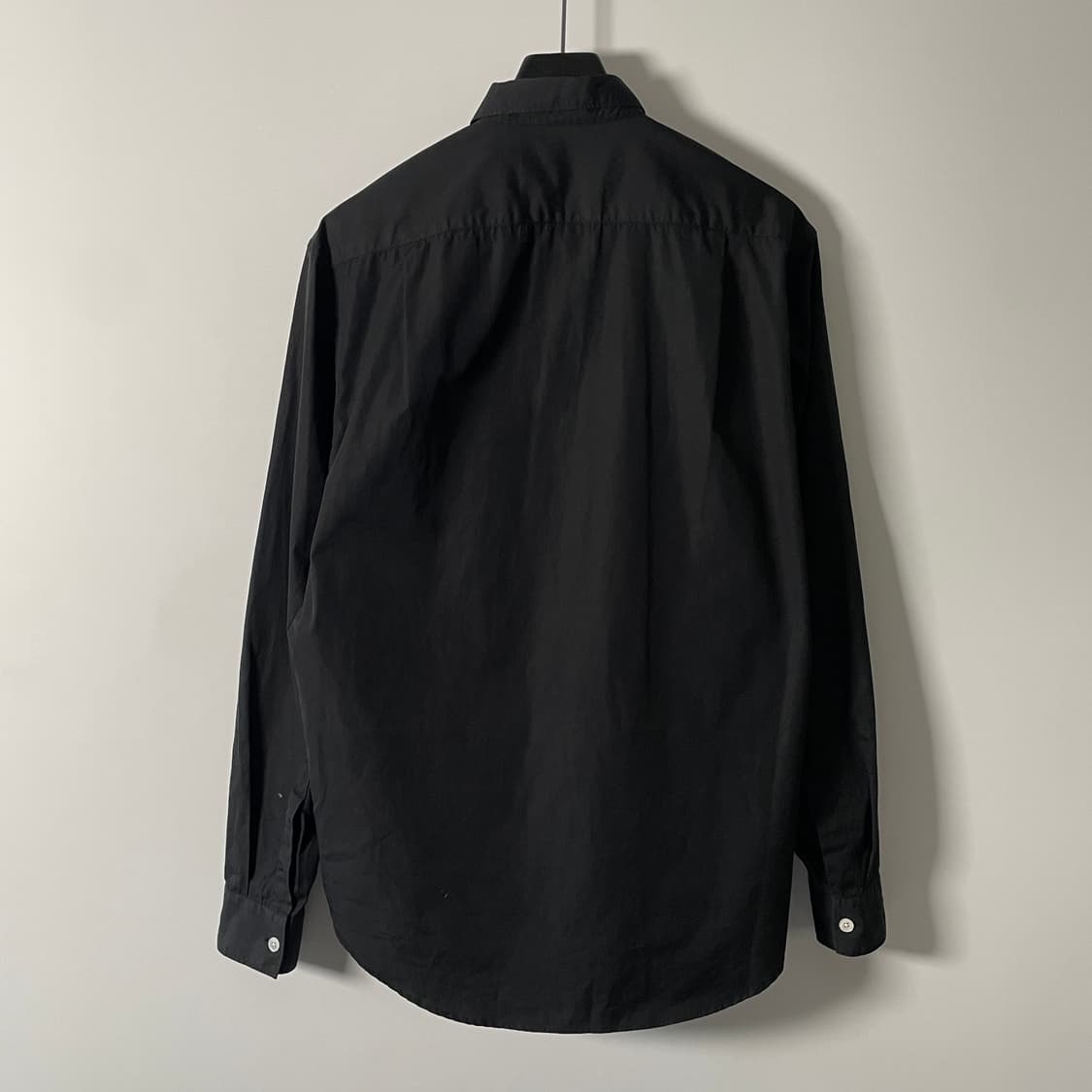 아워레가시 블랙 포켓 셔츠 (on.722)   상품이미지3