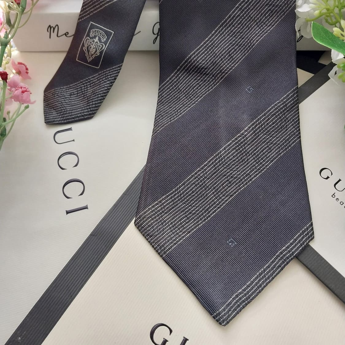 구찌 실크 그레이 로즈 자카드 넥타이 9.8cm A+~A등급 K1507
 상품이미지3