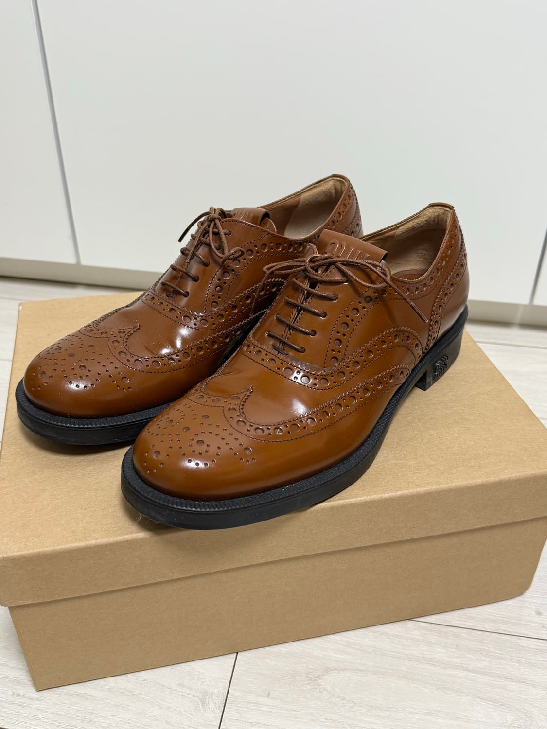 미우미우 처치스 브로그 39 / 10분 착용 상품이미지2