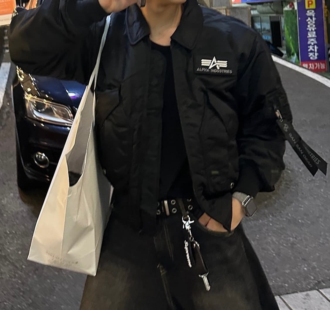 산산기어 x 알파 인더스트리 CWU 45/P 플라이트 자켓 블랙 - 23 상품이미지4