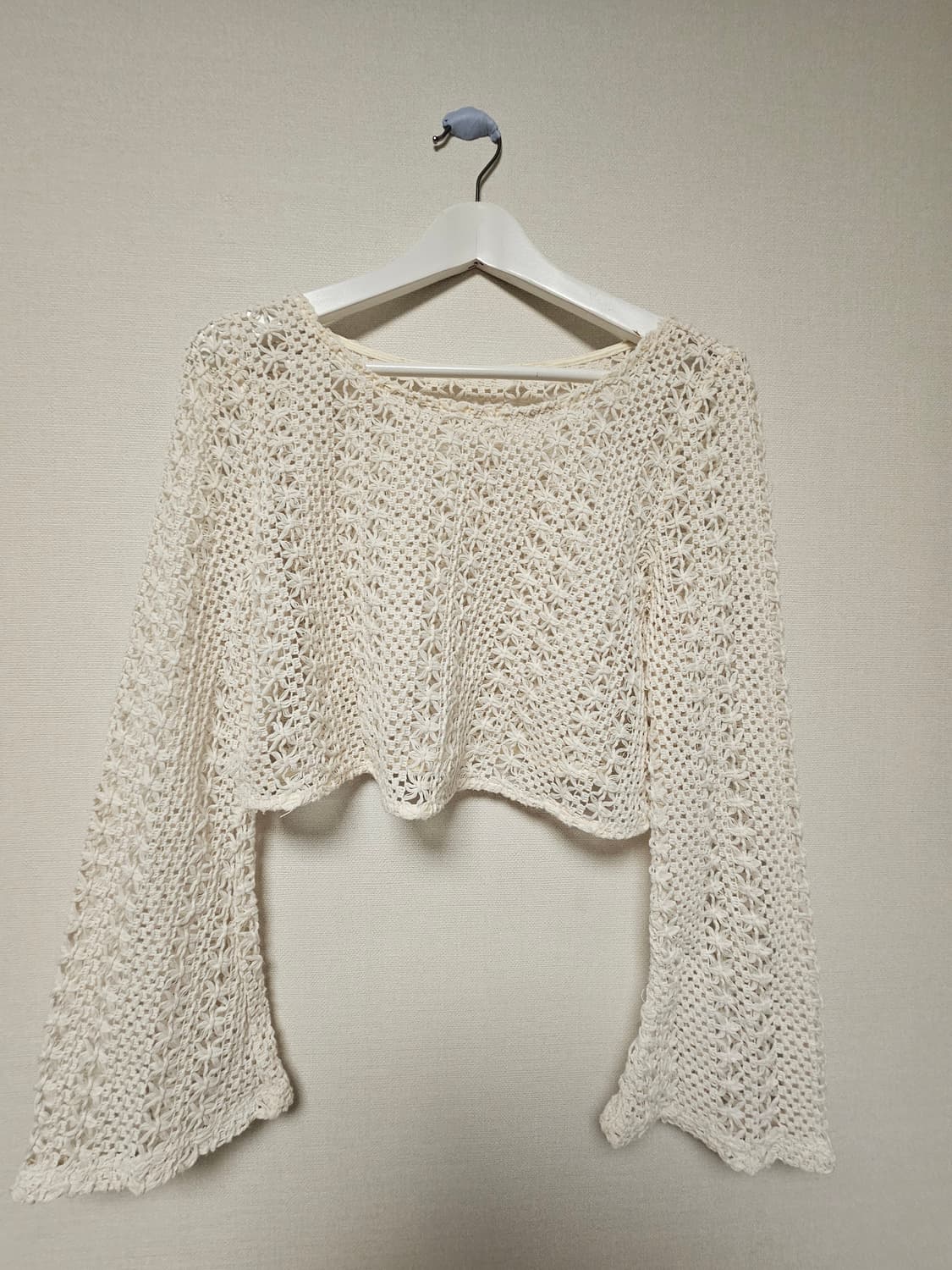 Semi-cropped knit 상품이미지1