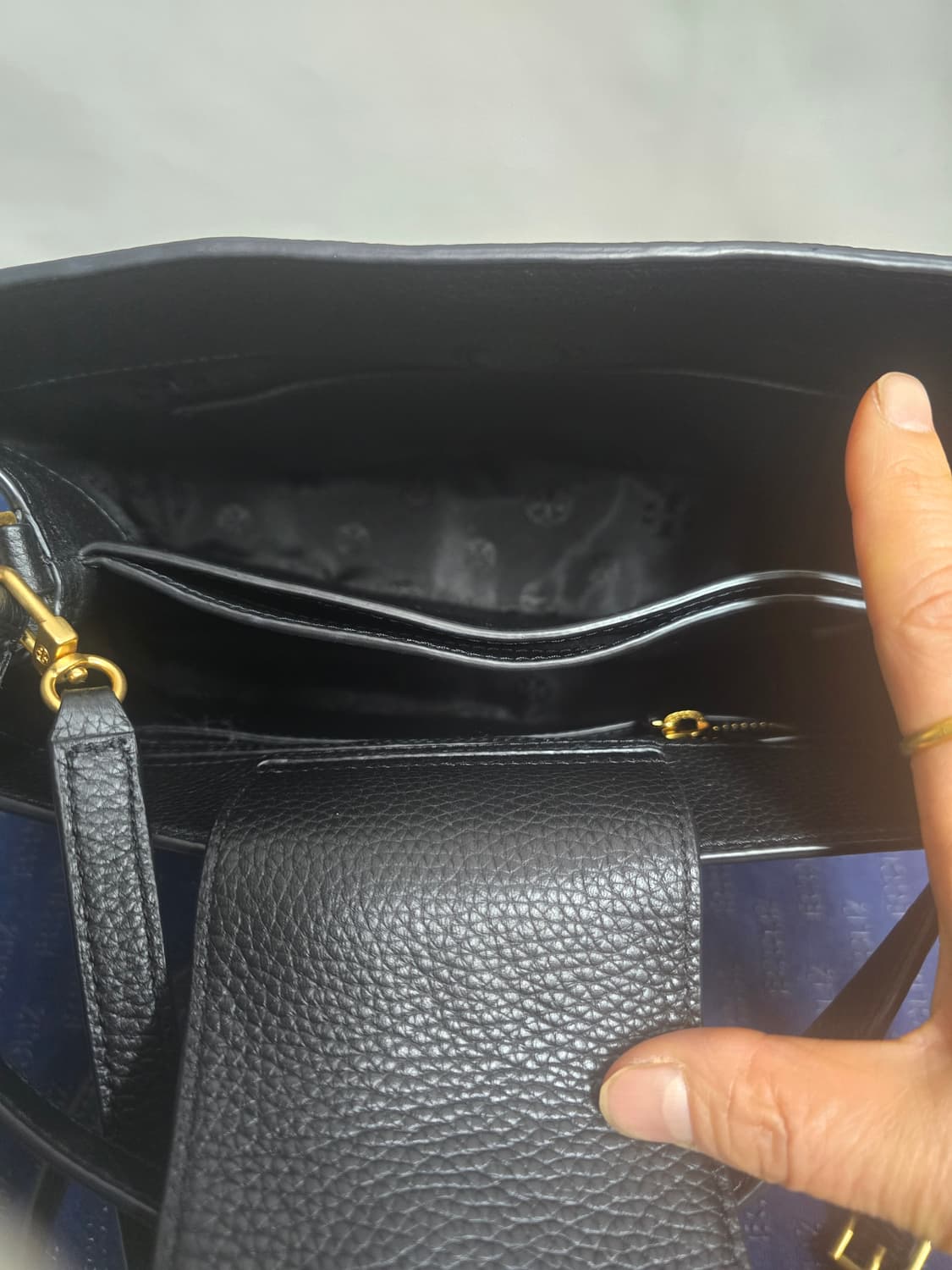 토리버치 브리튼 마이크로 토트백 상품이미지3