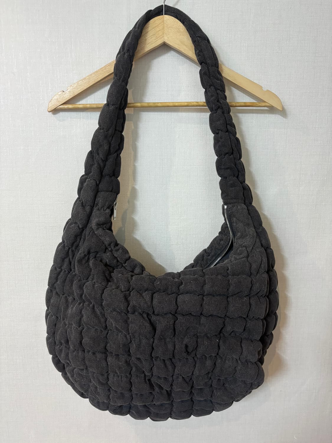 코스 오버사이즈 퀼팅백 / L 사이즈 / 컨디션 A+ 상품이미지1