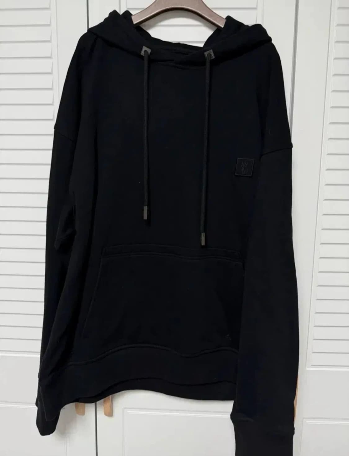 2024 우영미 메탈릭 그래픽 후드 상품이미지1