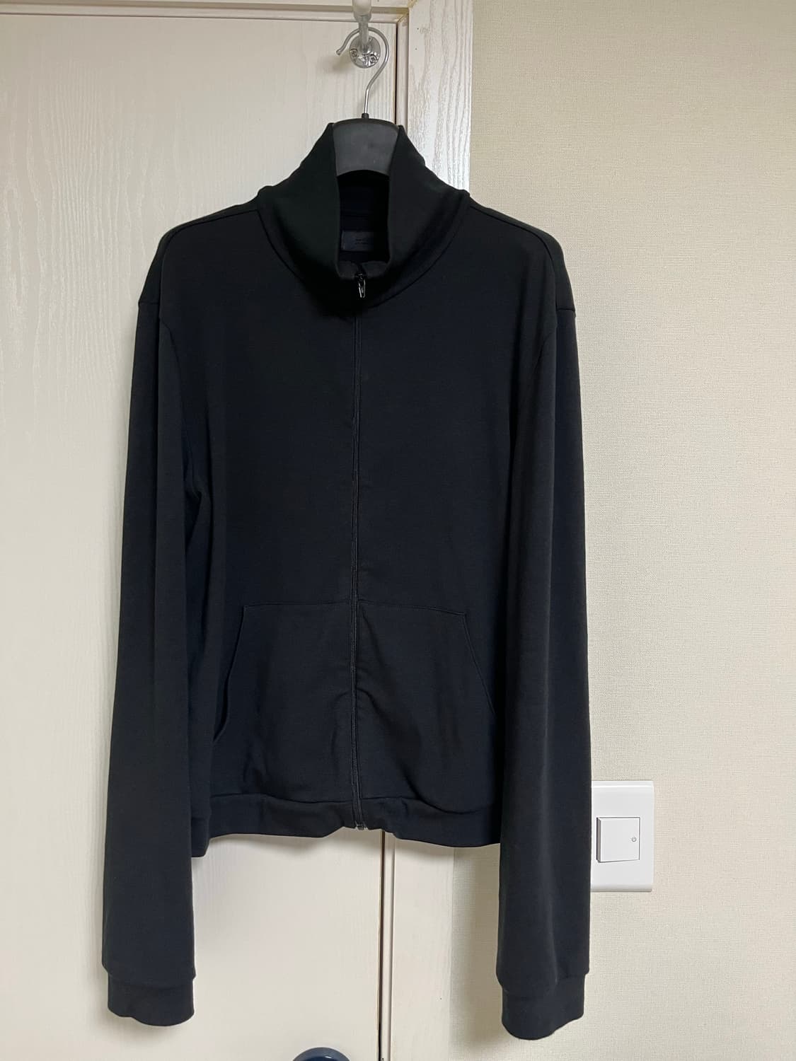 머듈 넥집업 블랙 상품이미지2