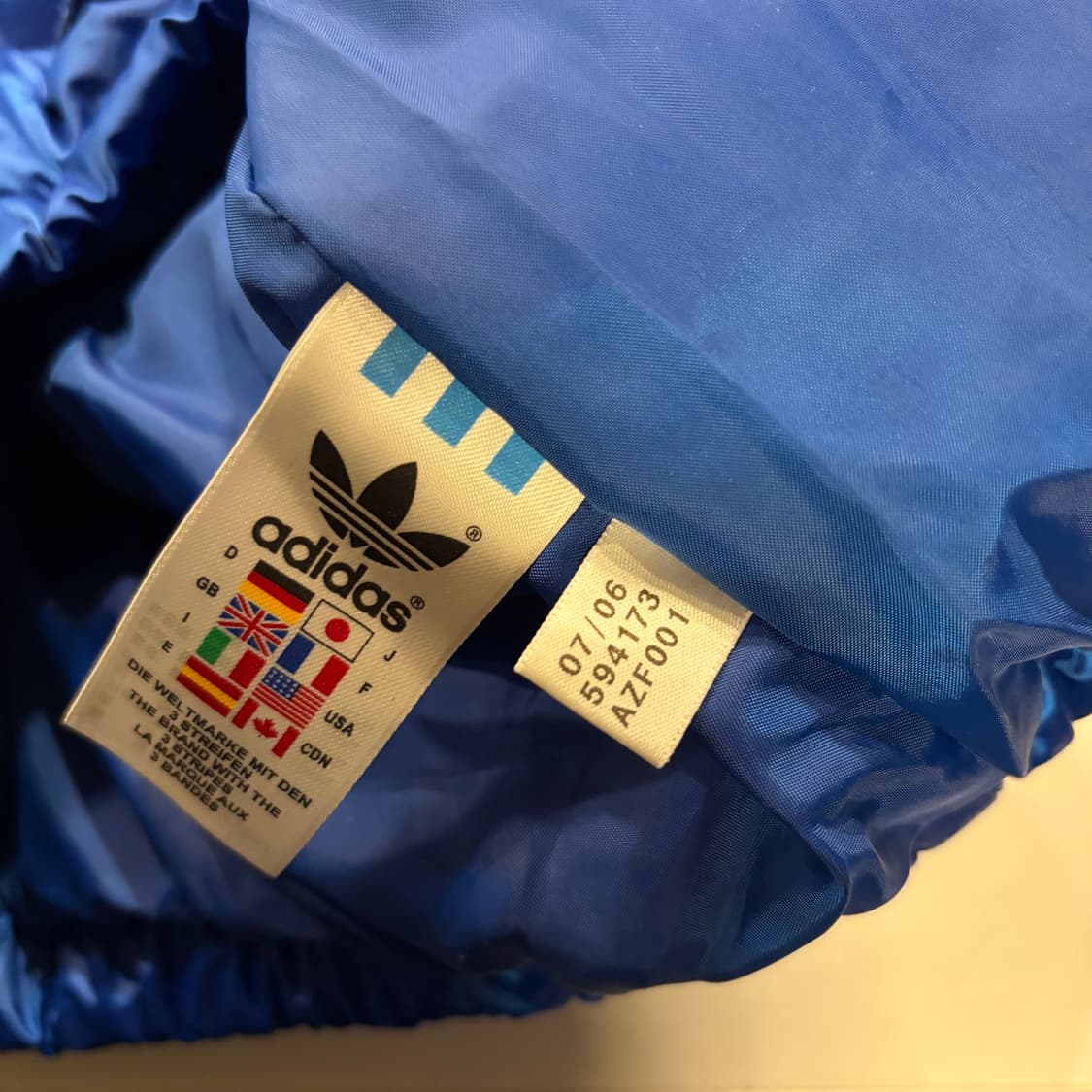 [105] 06s 아디다스 컬러블록 다운 패딩 조끼 블루 D88 상품이미지8