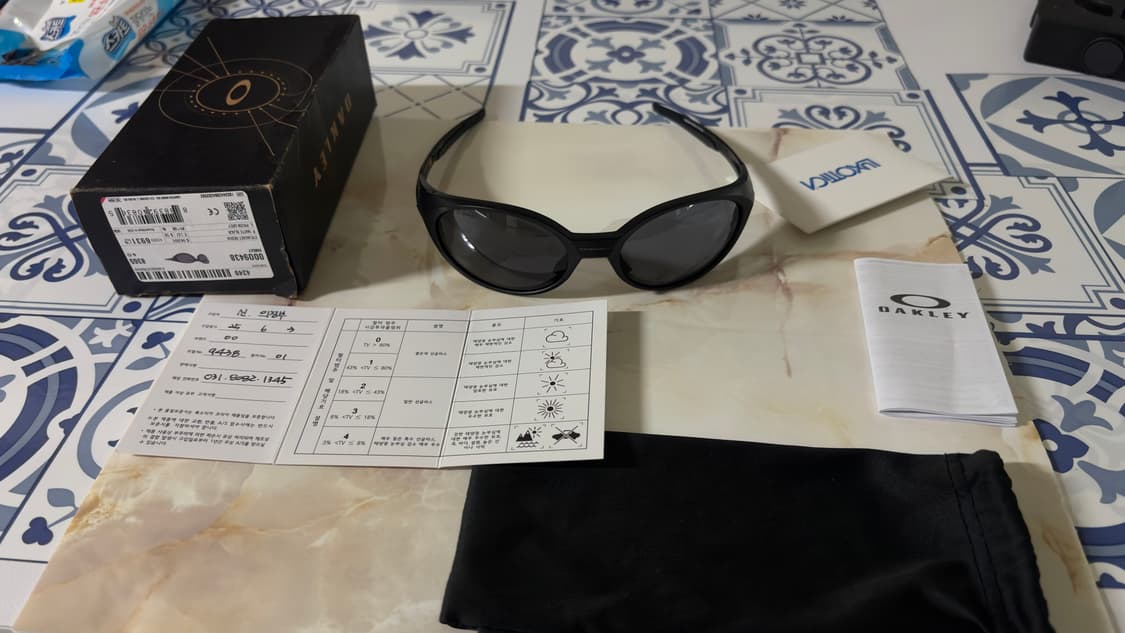오클리 아이자켓 리덕스 매트 블랙 선글라스 상품이미지6