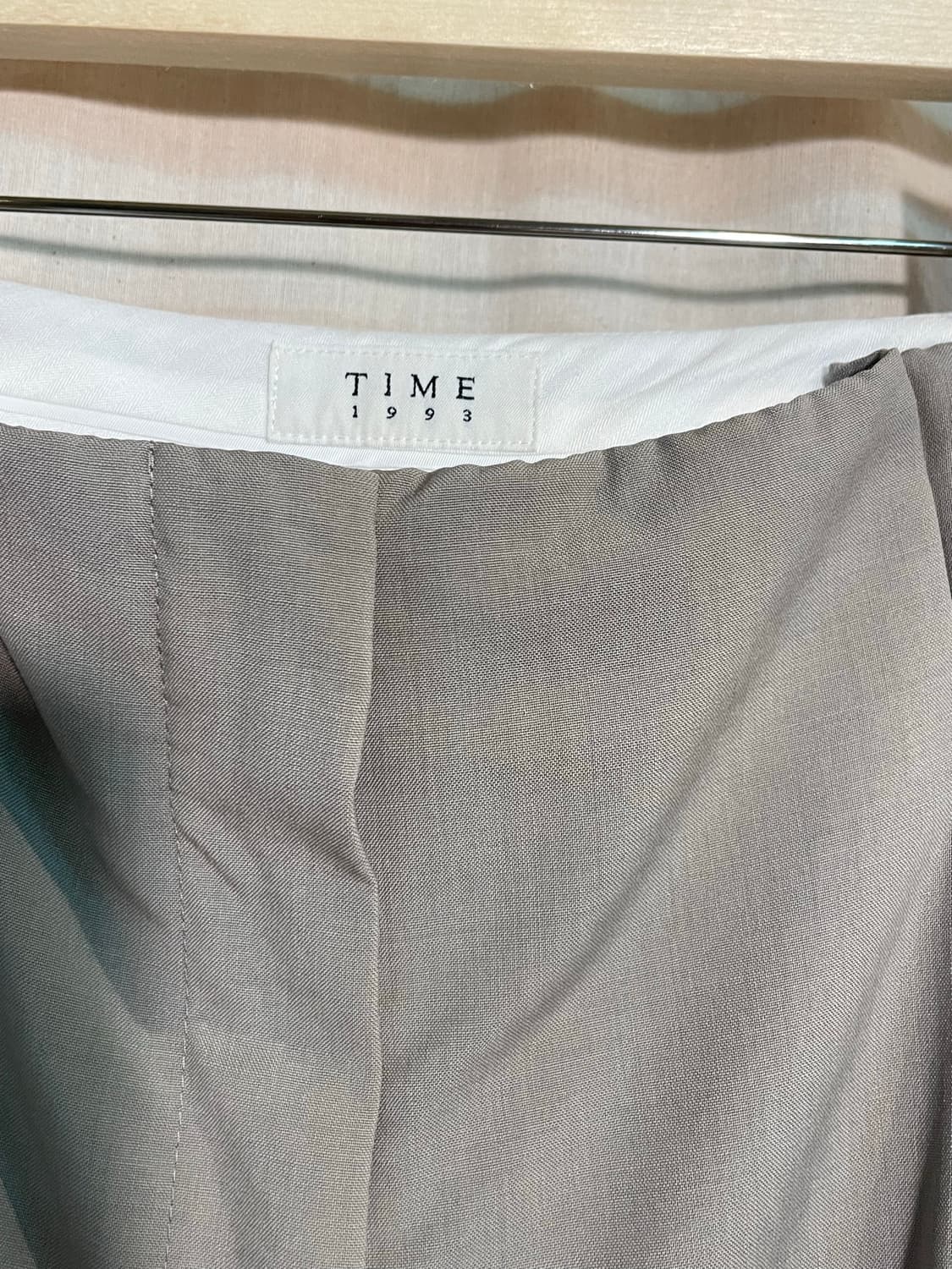 타임 TIME 카키그레이 여성 핀턱 슬랙스 26인치 상품이미지1
