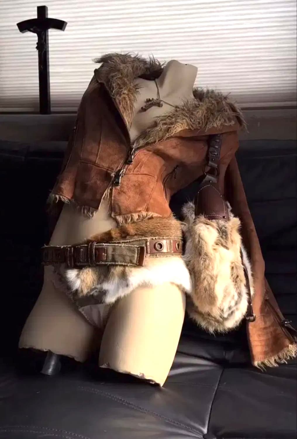 Shop502 샵 502 대장 프리뷰 브라운 퍼 무스탕 상품이미지1