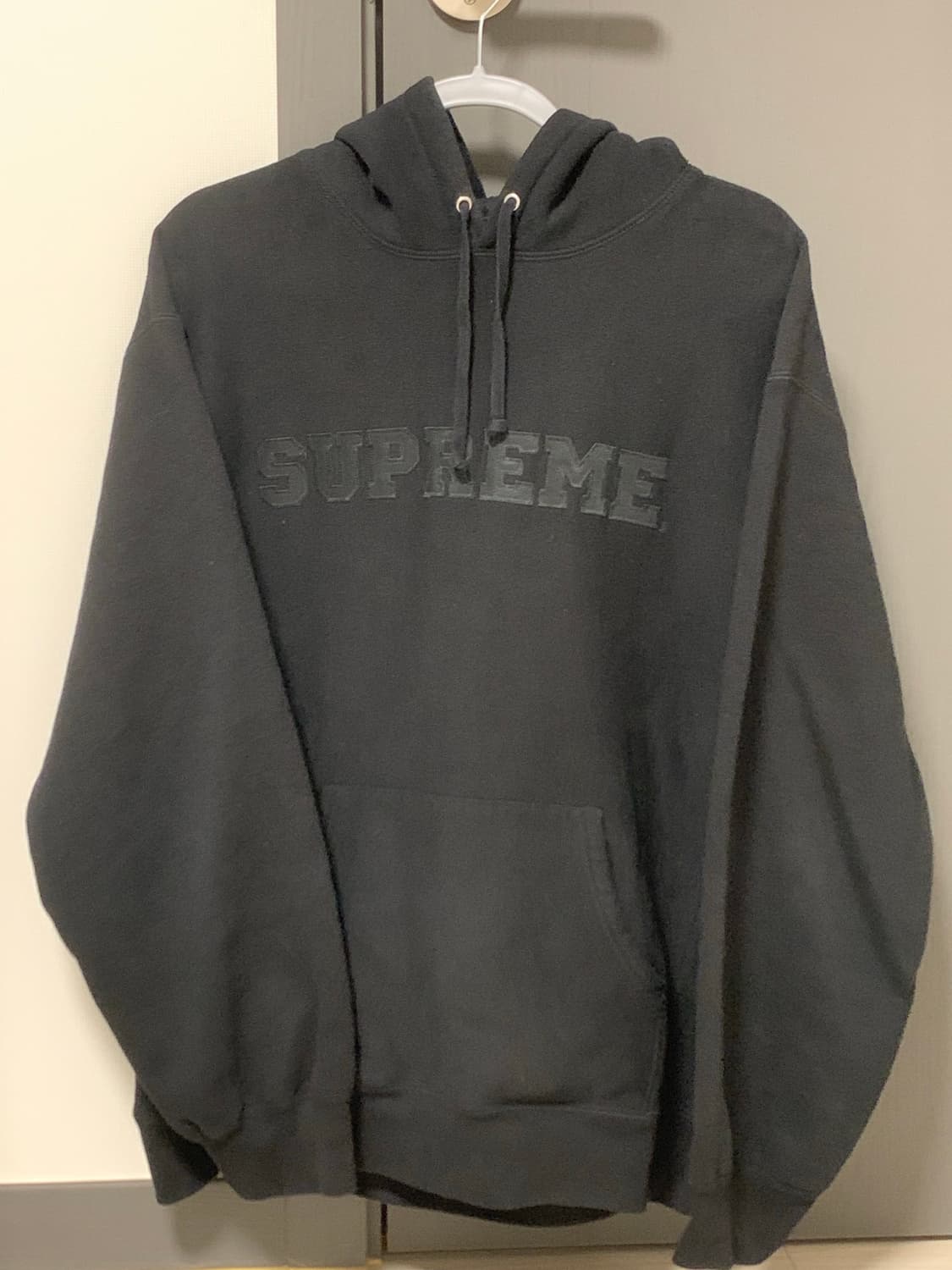 슈프림 컬리지에이트 후드 스웨트셔츠 블랙 - 24SS 상품이미지2