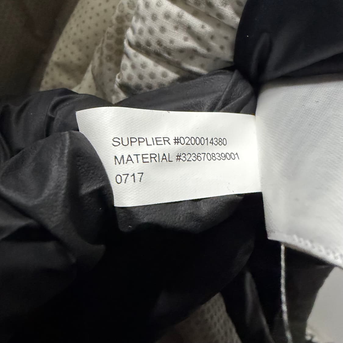 폴로 랄프로렌 도트 카모 플라쥬 화이트 경량패딩 상품이미지7